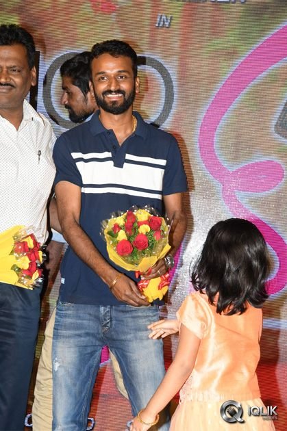 100-Days-of-Love-Movie-Audio-Launch